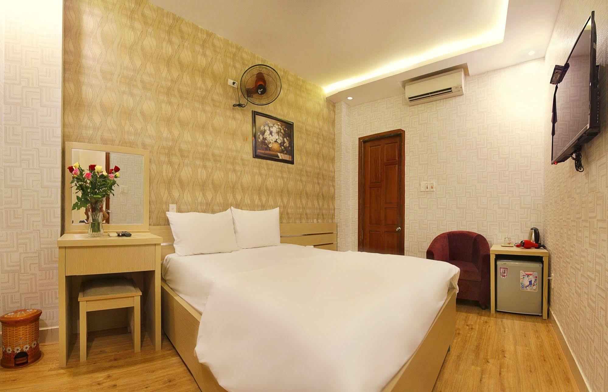 Tuan Phong Hotel Da Nang Exterior foto